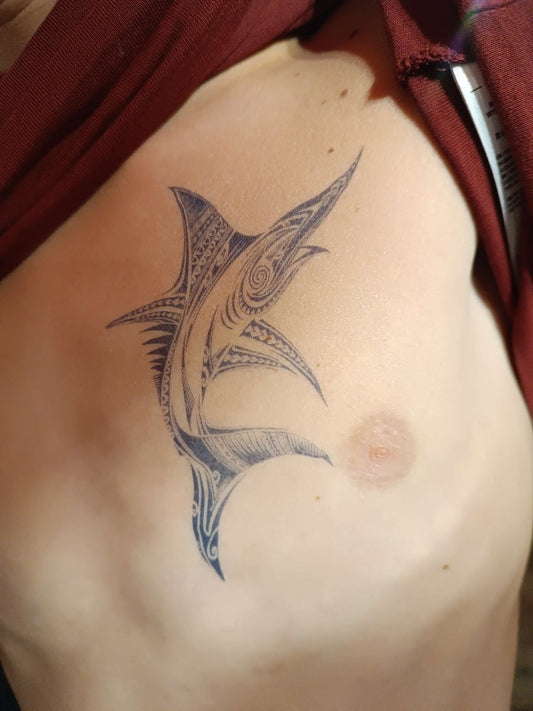 Tatouages au jagua de requin - Domination indépendance et protection