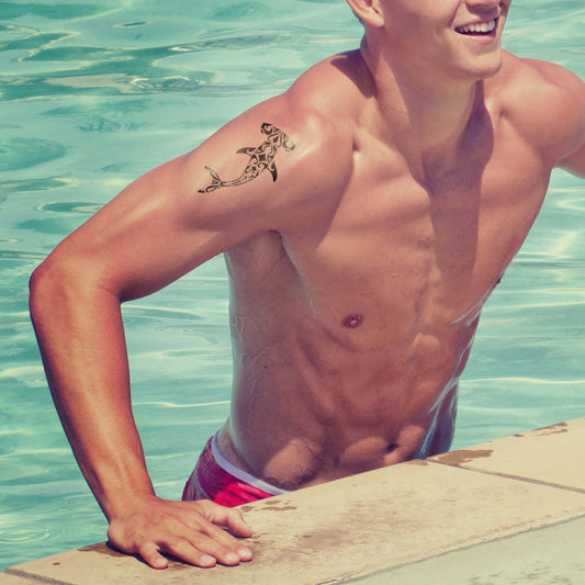 Pochoir requin marteau style Maori taille moyenne