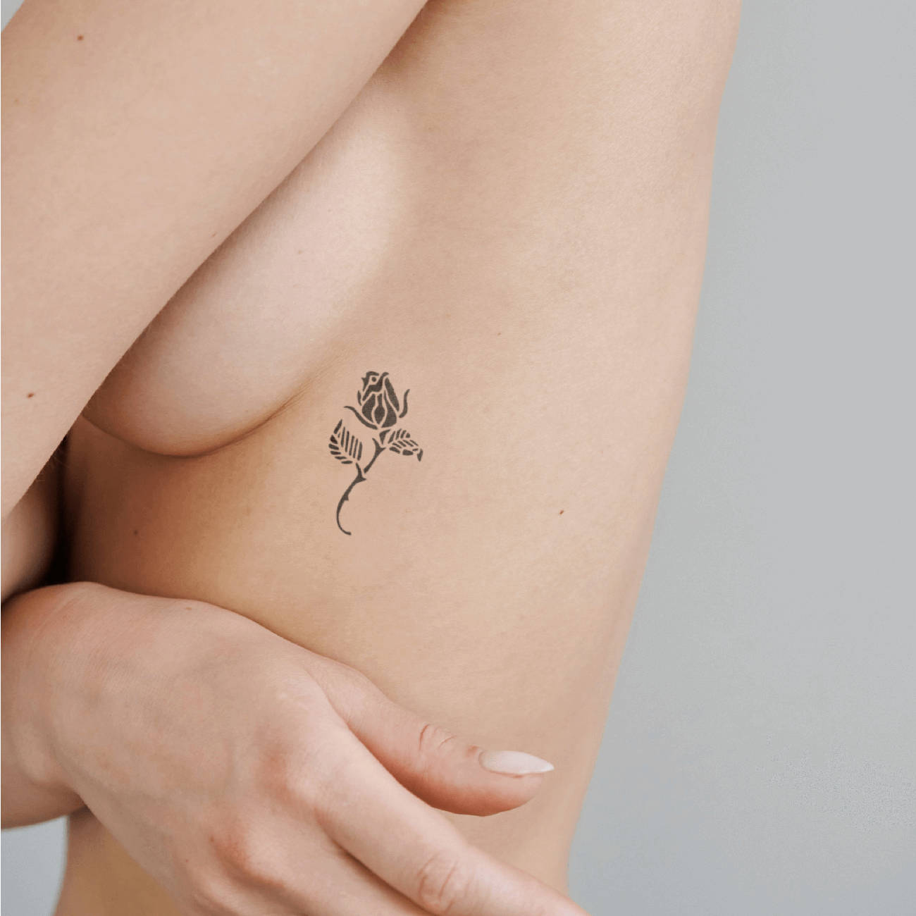 Pochoir Rose pour tattoo éphémère à l'aérographe